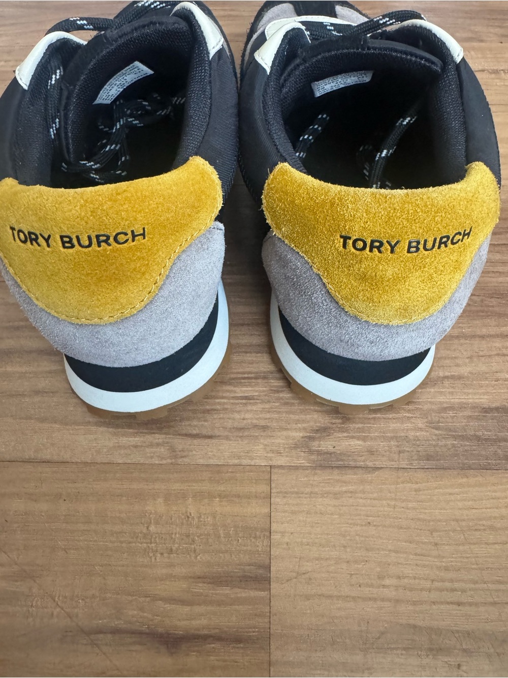 Authentic Tory Burch Annie women’s sneakers - Picture 3 of 7